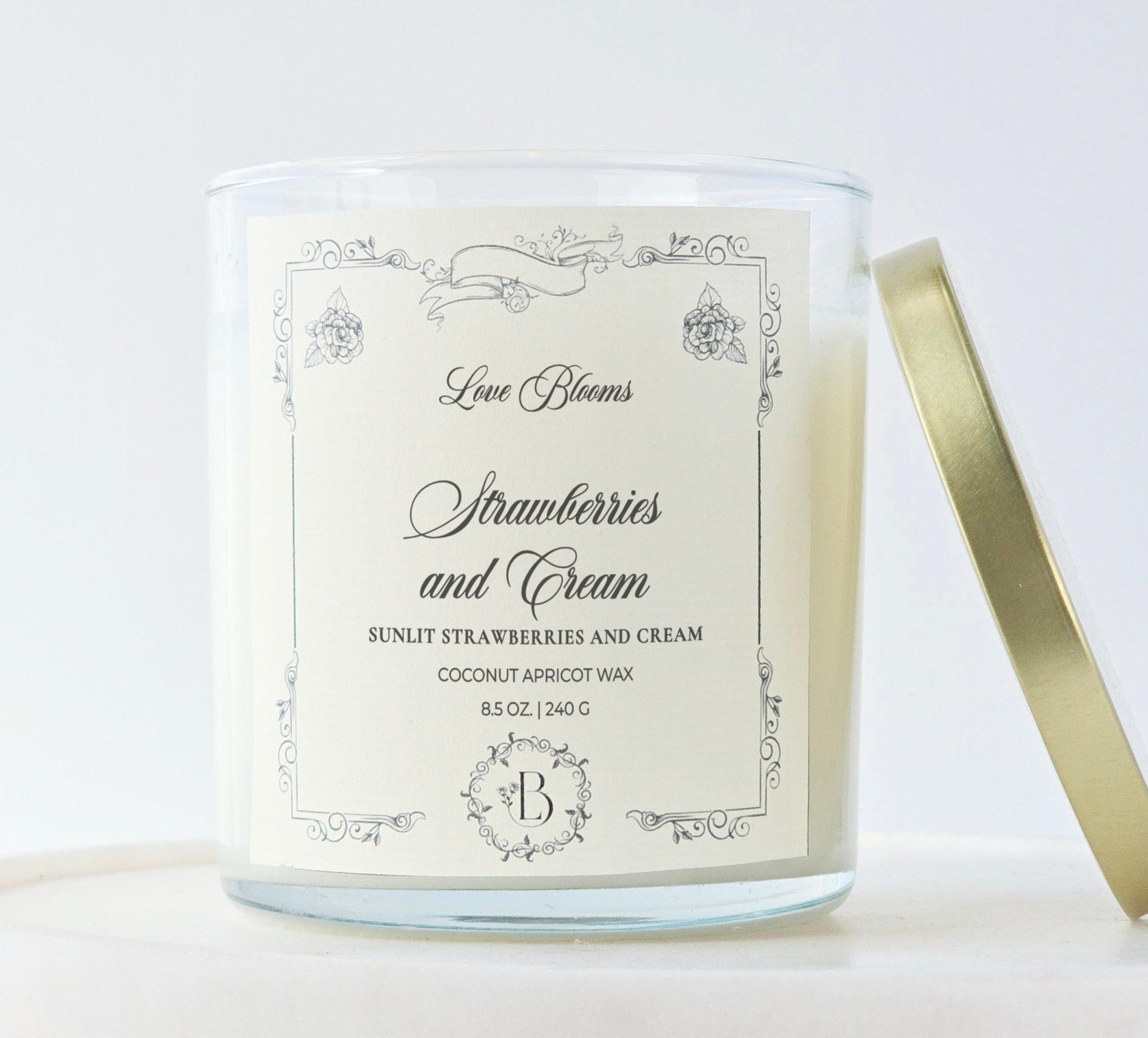 Strawberries & Cream | Scented Candle 8.5oz Candle